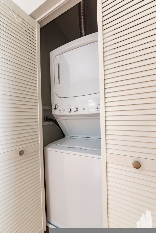 Building Photo - 2109 N Sedgwick St