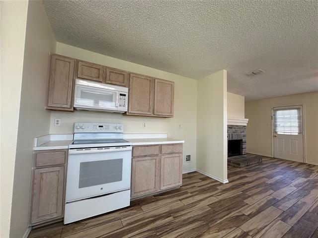 Building Photo - 1421 Mill Branch Dr
