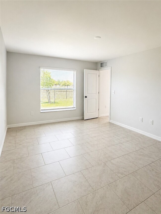 Building Photo - 4117 San Clemente Ct