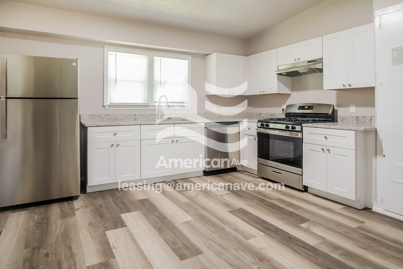 Building Photo - 5429 N Elgin Ave