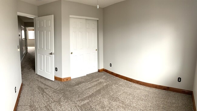 Building Photo - 4296 S Eldridge St