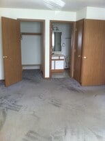 Building Photo - 3248 S 92nd St