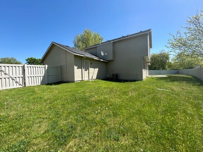 Building Photo - Beautiful4 Bedroom Home in Kuna