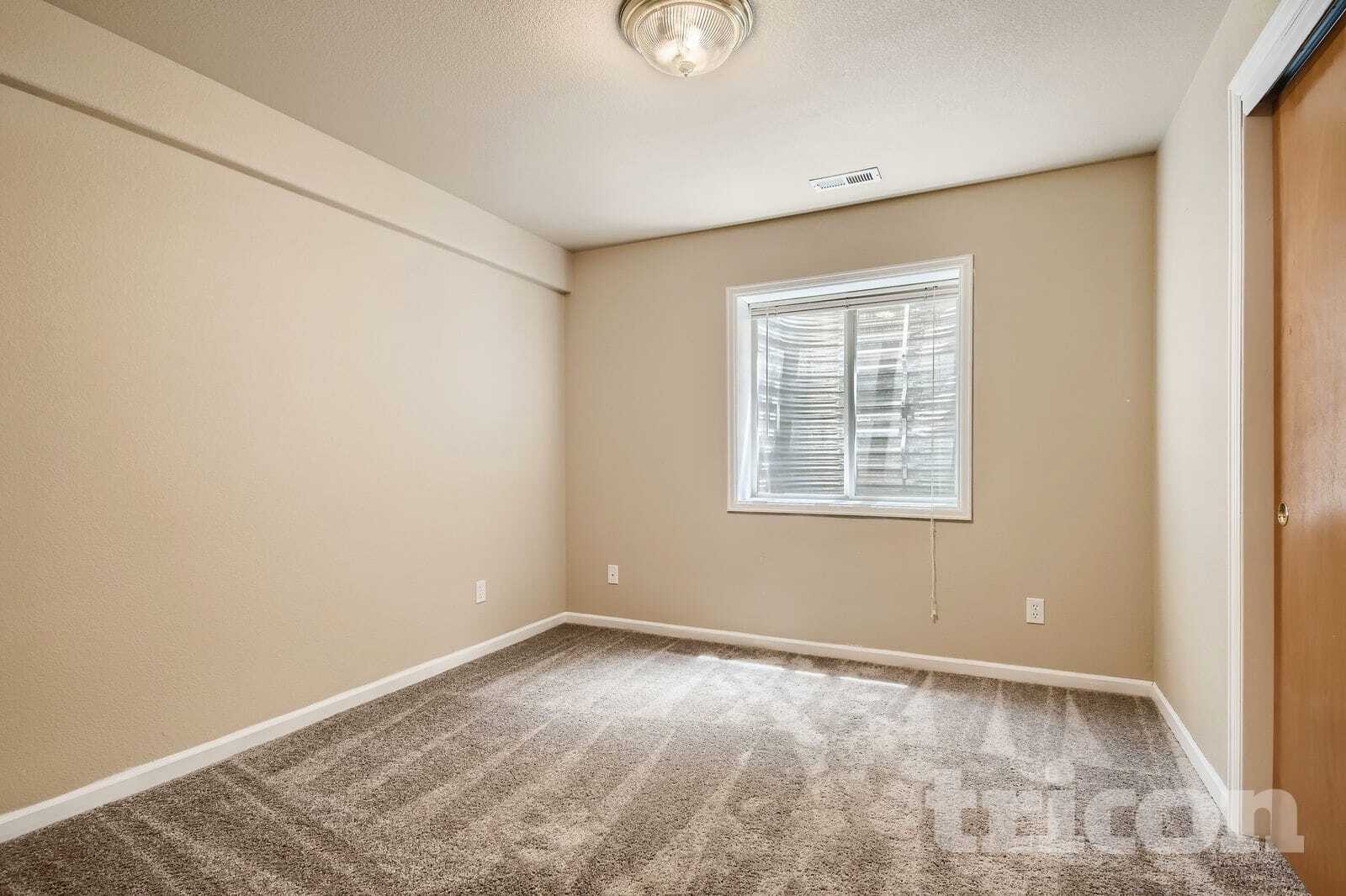 Building Photo - 6305 Clayton St