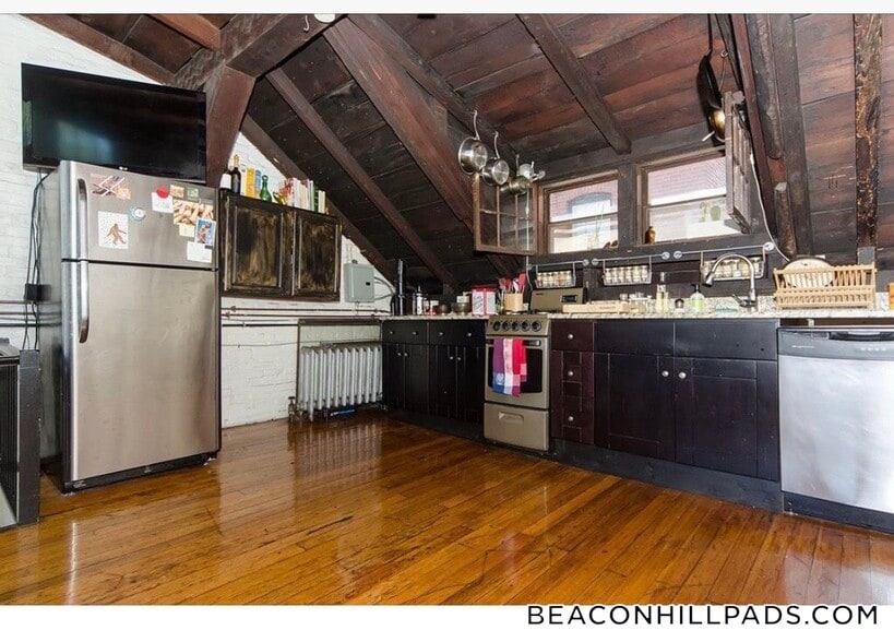 Building Photo - 2 Champney Pl