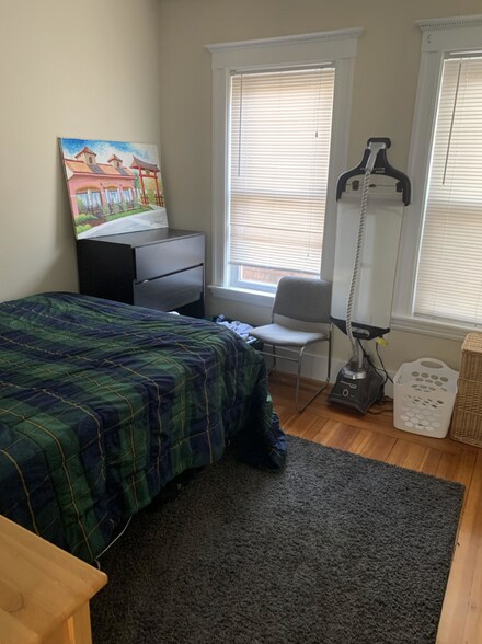 Building Photo - 102 Morrison Ave