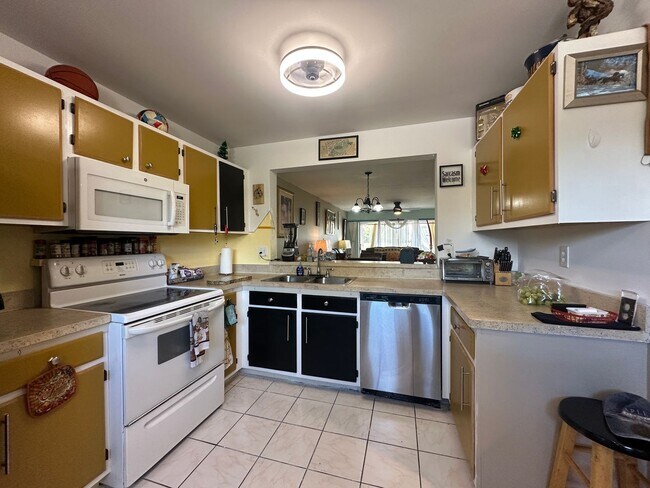Building Photo - 1448 Churchill Cir