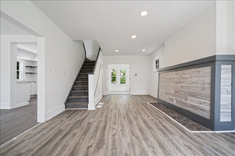 Building Photo - 2934 Virginia Park St