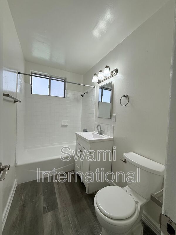 Building Photo - 13448 1/2-13612-22 Doty Ave
