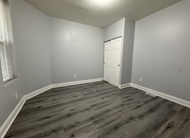 Building Photo - 4632 Old York Rd