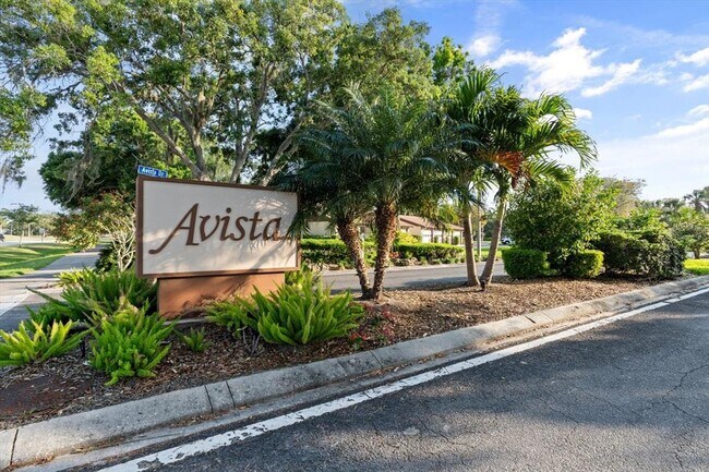 Building Photo - 5753 Avista Dr