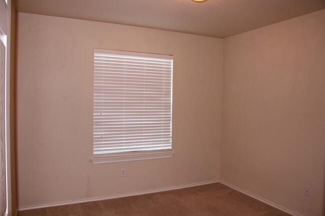 Building Photo - Spacious 4 bedroom in Wildhorse Creek