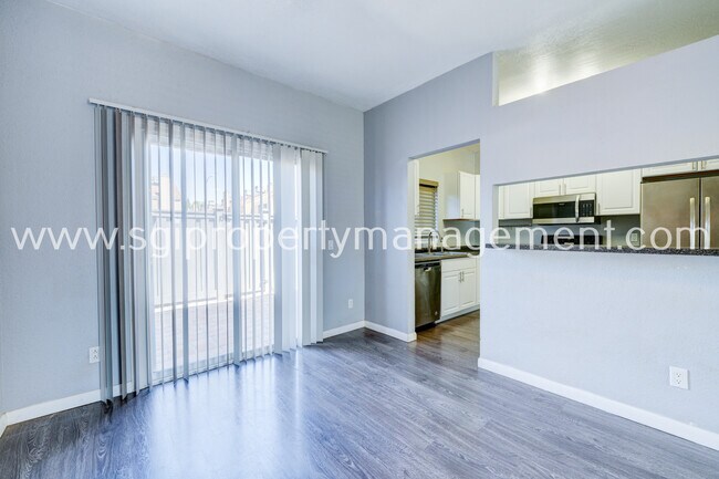 Building Photo - 18604 N 33rd Dr