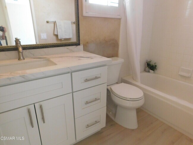 Building Photo - 4887 Santo Dr