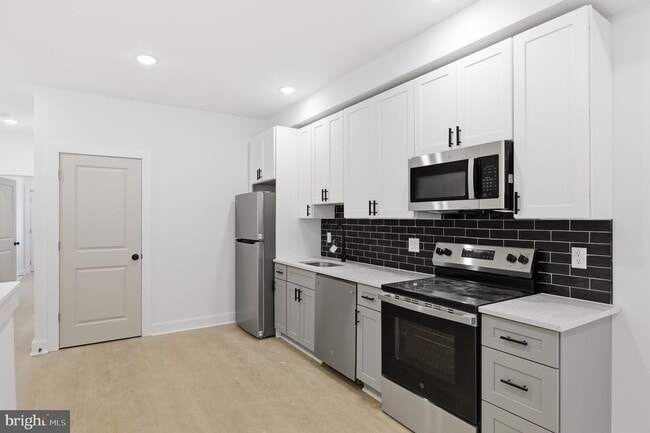 Building Photo - 2322 N 5th St