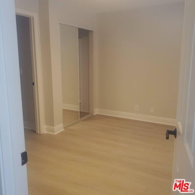 Building Photo - 42100 Parado Del Sol Dr