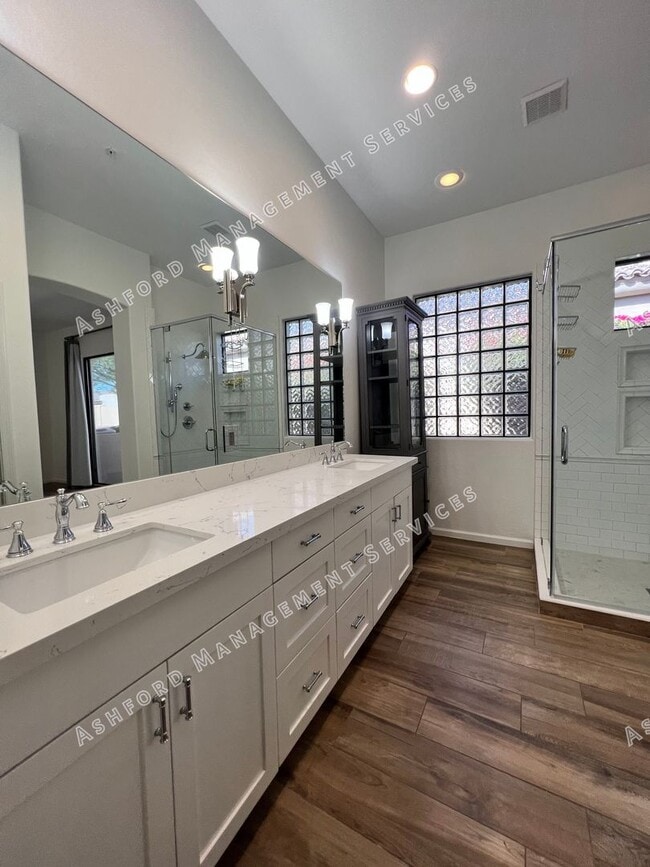 Building Photo - COME HOME TO LUXURY IN GATED GRAYHAWK GOLF...