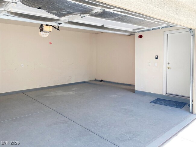 Building Photo - 4821 Longshot Dr