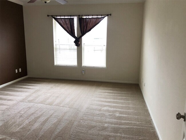 Building Photo - 18019 Timerwalk Ln