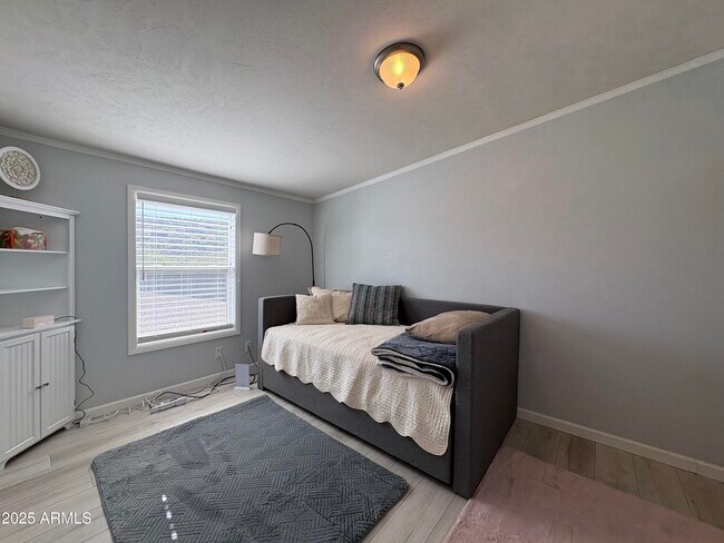 Building Photo - 147 Earl Dr