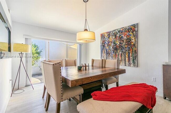 Building Photo - 12101 SW 135th Terrace