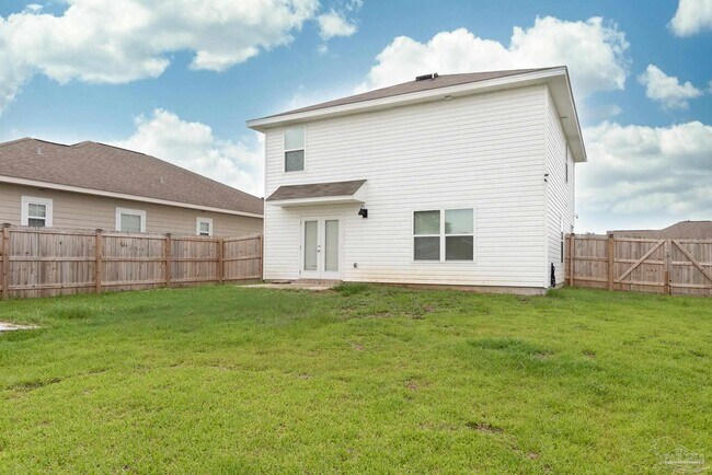 Building Photo - 5720 Blackhorse Cir