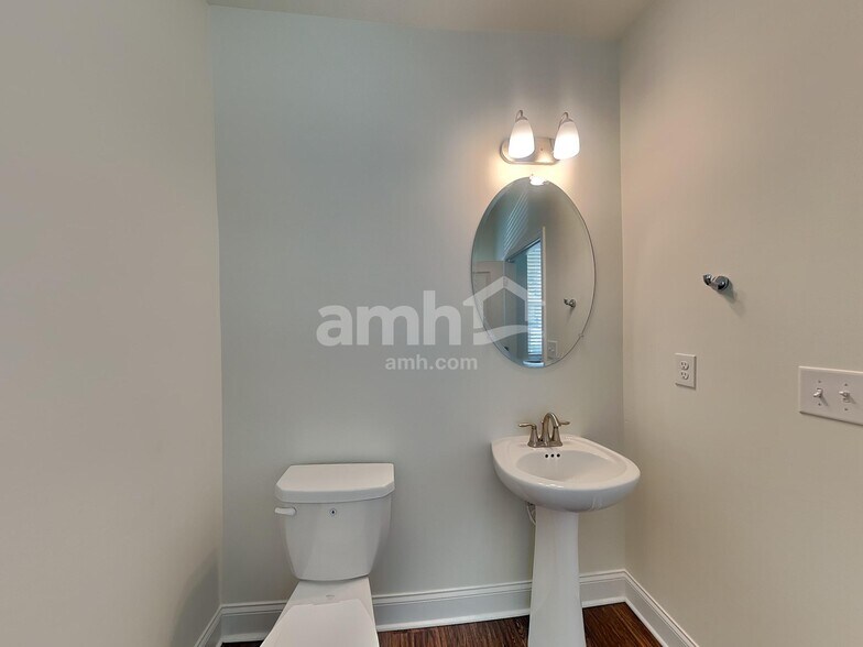 Building Photo - 1370 Ashlyn Ct