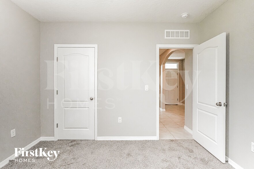 Building Photo - 1025 Preserve Dr