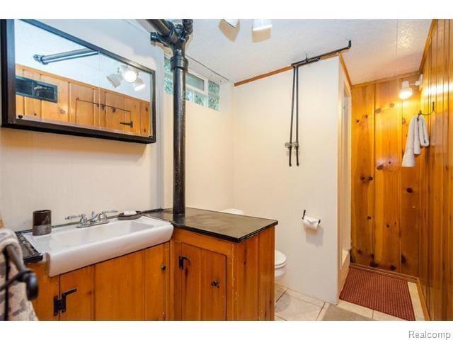 Building Photo - 1811 Alhambra Dr