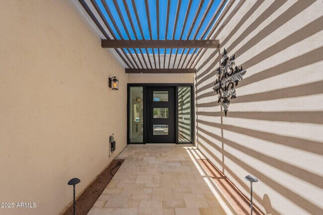 Building Photo - 8338 E San Rafael Dr