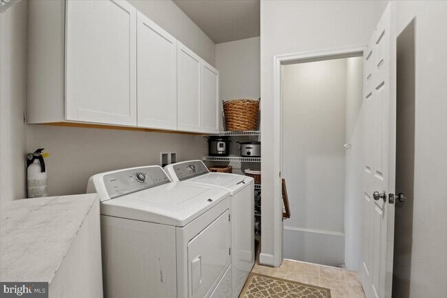 Building Photo - 20970 Branchwood Ct