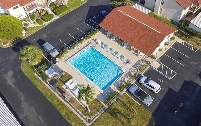 Building Photo - 9940 Eagles Point Cir