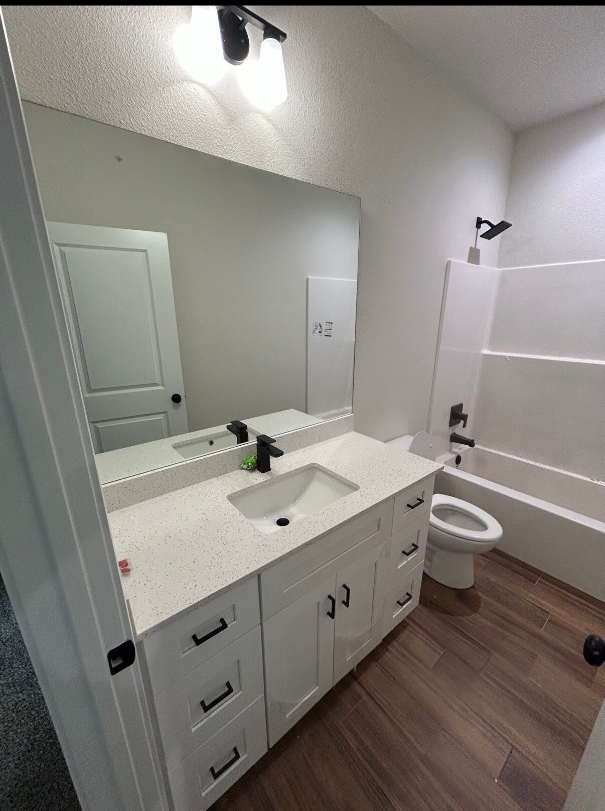 Building Photo - 8427 Harvard Dr