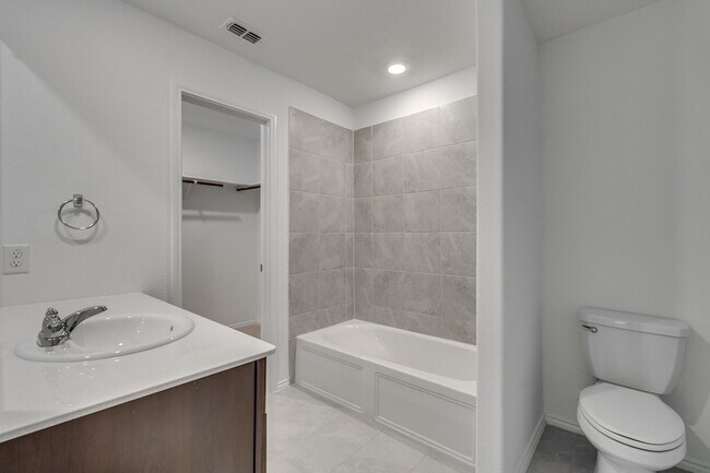 Building Photo - 7709 Lindheimer Ln