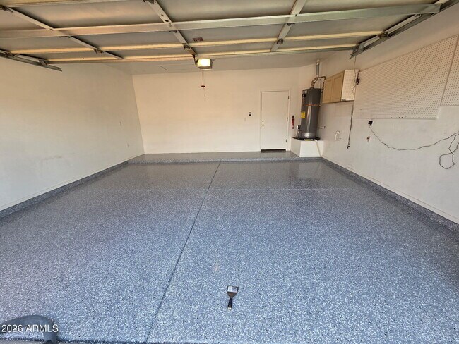 Building Photo - 3001 E Redfield Rd
