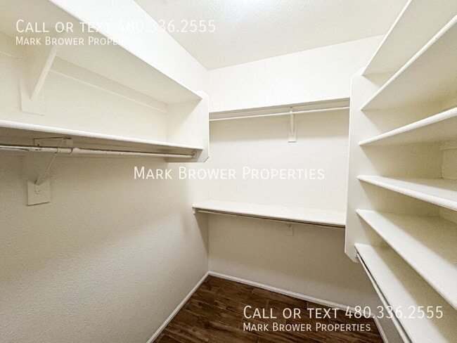 Building Photo - 21657 Dietz Dr