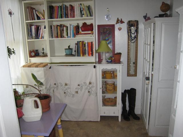 Building Photo - 28 Quint Ave