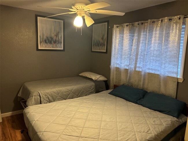 Building Photo - 2201 Nettleton St