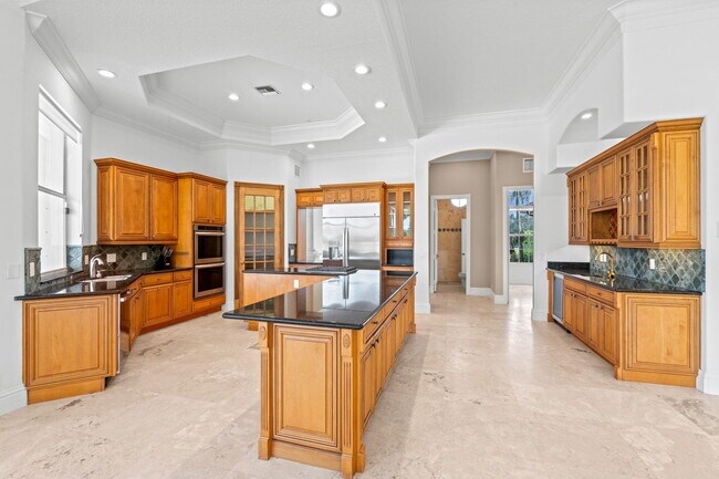 Building Photo - 3250 Palm Beach Point Blvd