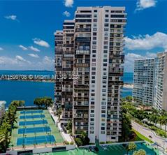 Primary Photo - 2333 Brickell Ave