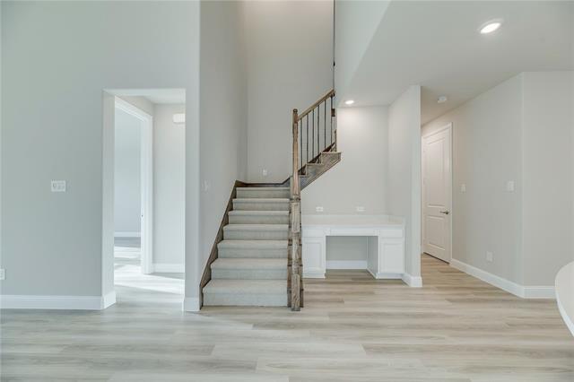 Building Photo - 2121 Sumard Dr