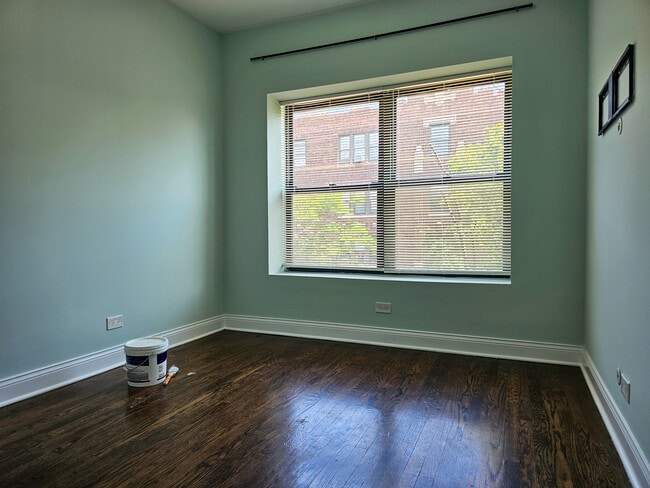 Building Photo - 4100 N Kedzie Ave