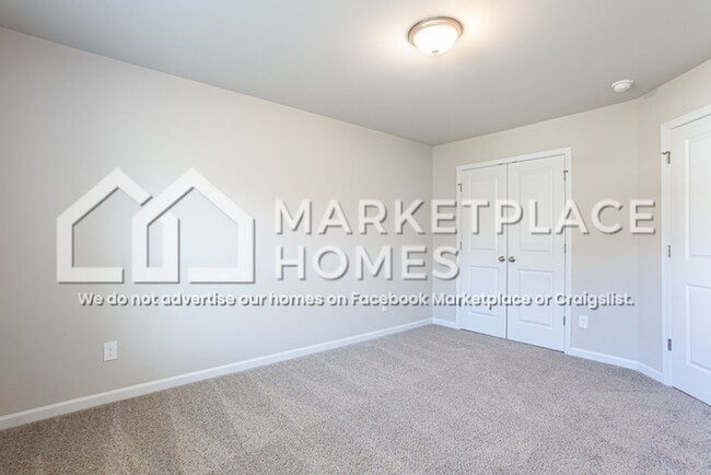 Building Photo - 223 W L Miller Dr