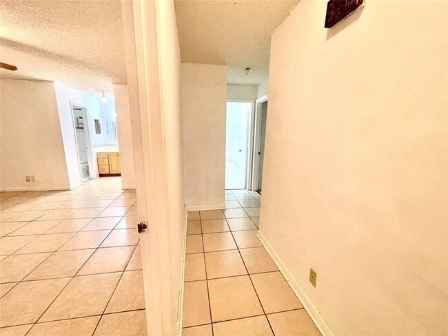 Building Photo - 9133 NW 48th St