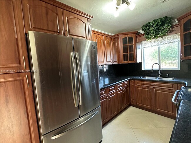 Building Photo - 1718 N 27th Ave