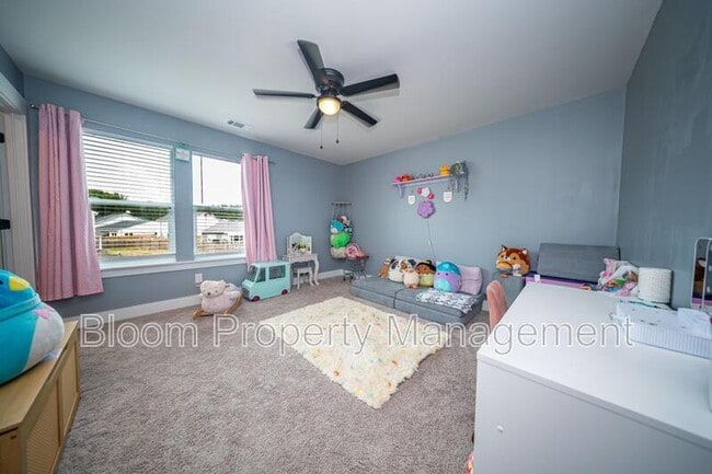 Building Photo - 5008 Cedar Brush Ct