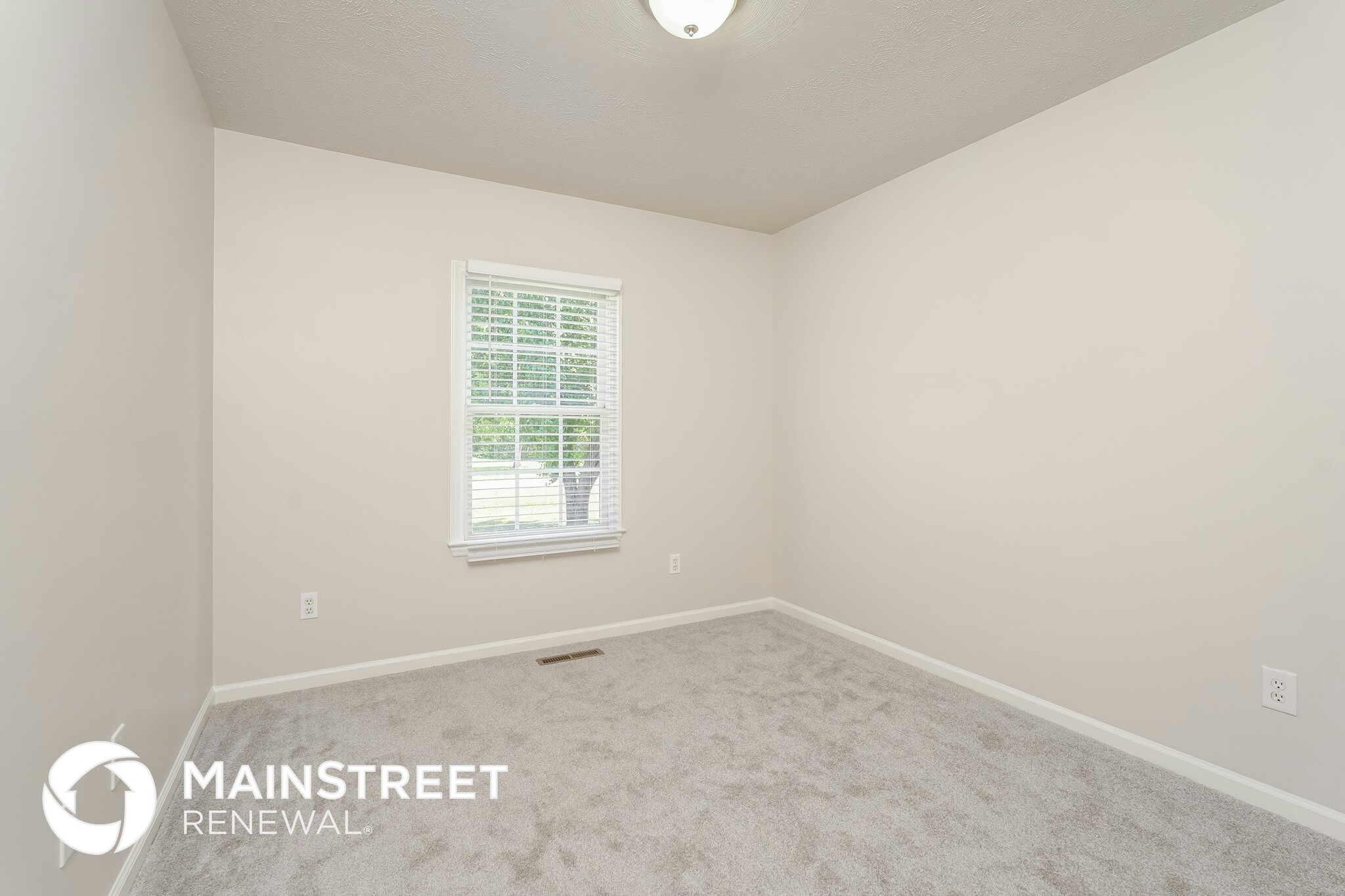Building Photo - 1205 Brookhill Park Dr