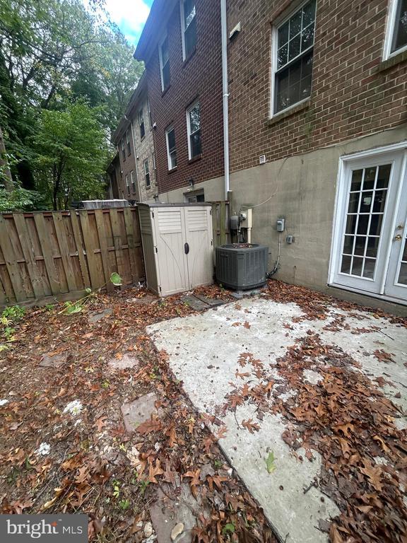 Building Photo - 9142 Lambskin Ln