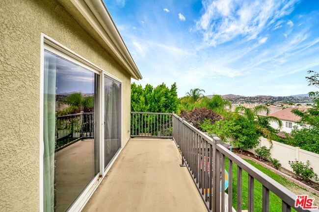 Building Photo - 27060 Mountain Willow Ln