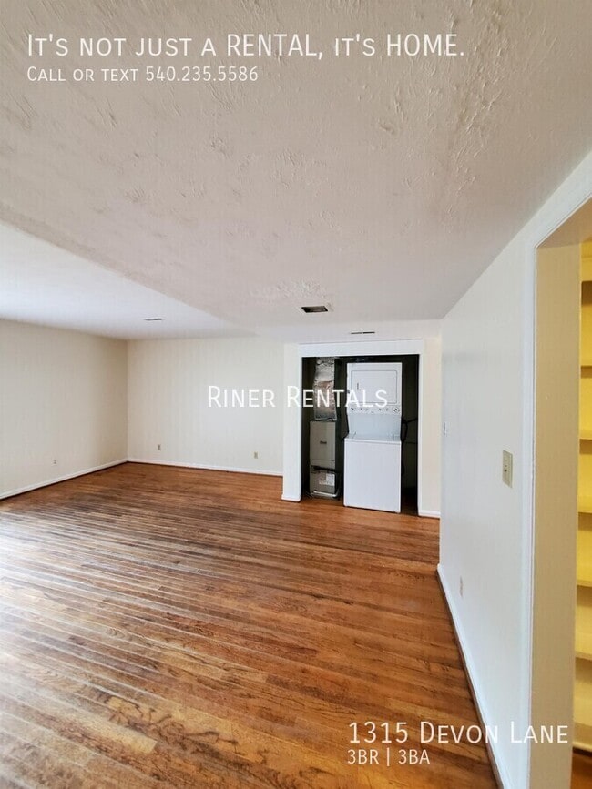 Building Photo - 1315 Devon Ln
